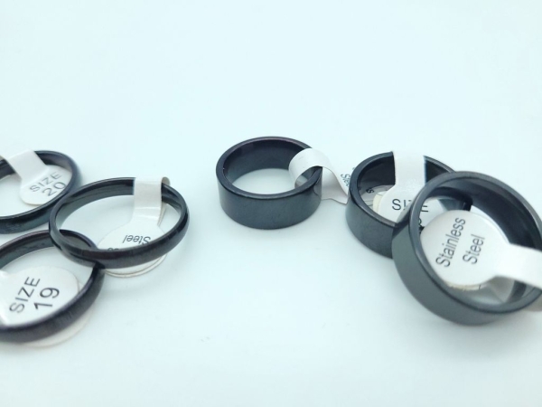 Schwarze Edelstahl Ringe schwarz